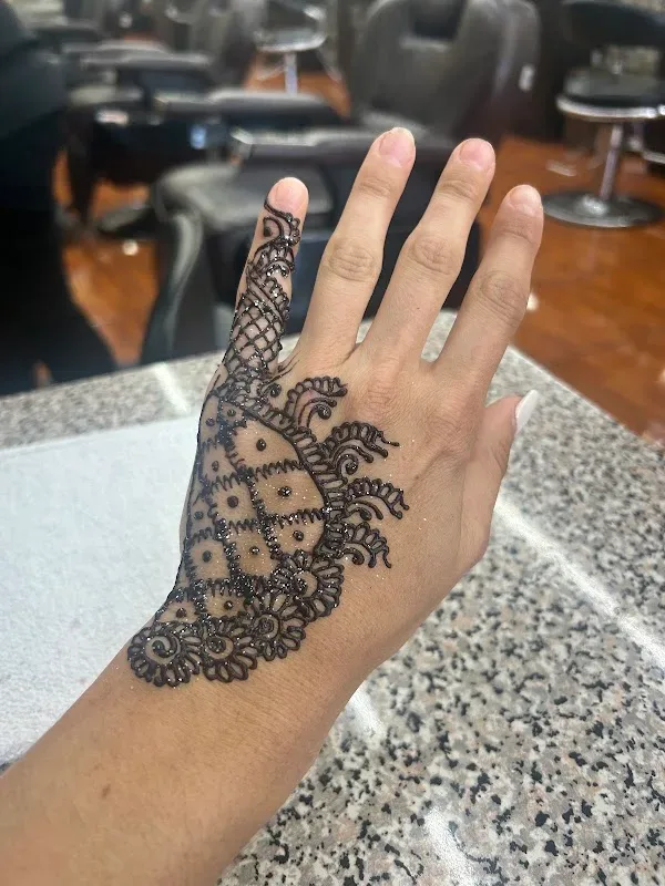 Beauty Cafe Salon Pines (Eyebrows, Hairstyles, Waxing, Facials & Nails) — Beauty salon in Pembroke Pines